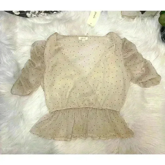 Woven Polka Dot Top - Picture 3 of 5